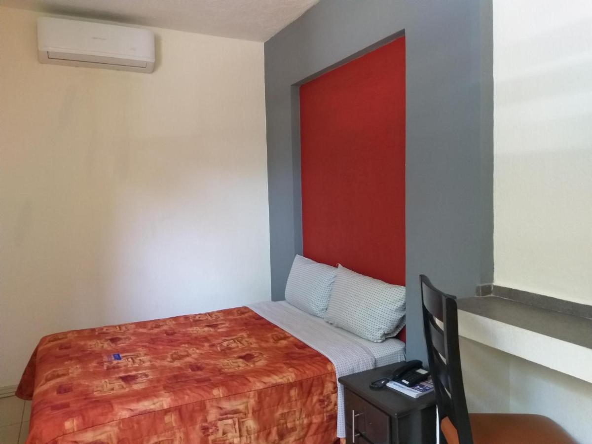 Hotel Jorge Alejandro Guadalajara Kültér fotó
