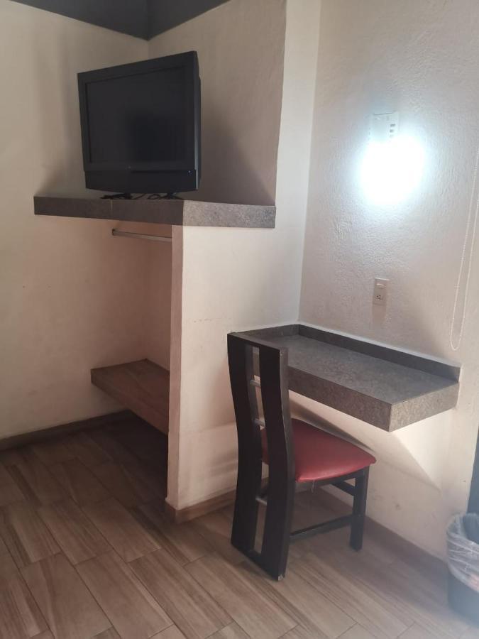 Hotel Jorge Alejandro Guadalajara Kültér fotó
